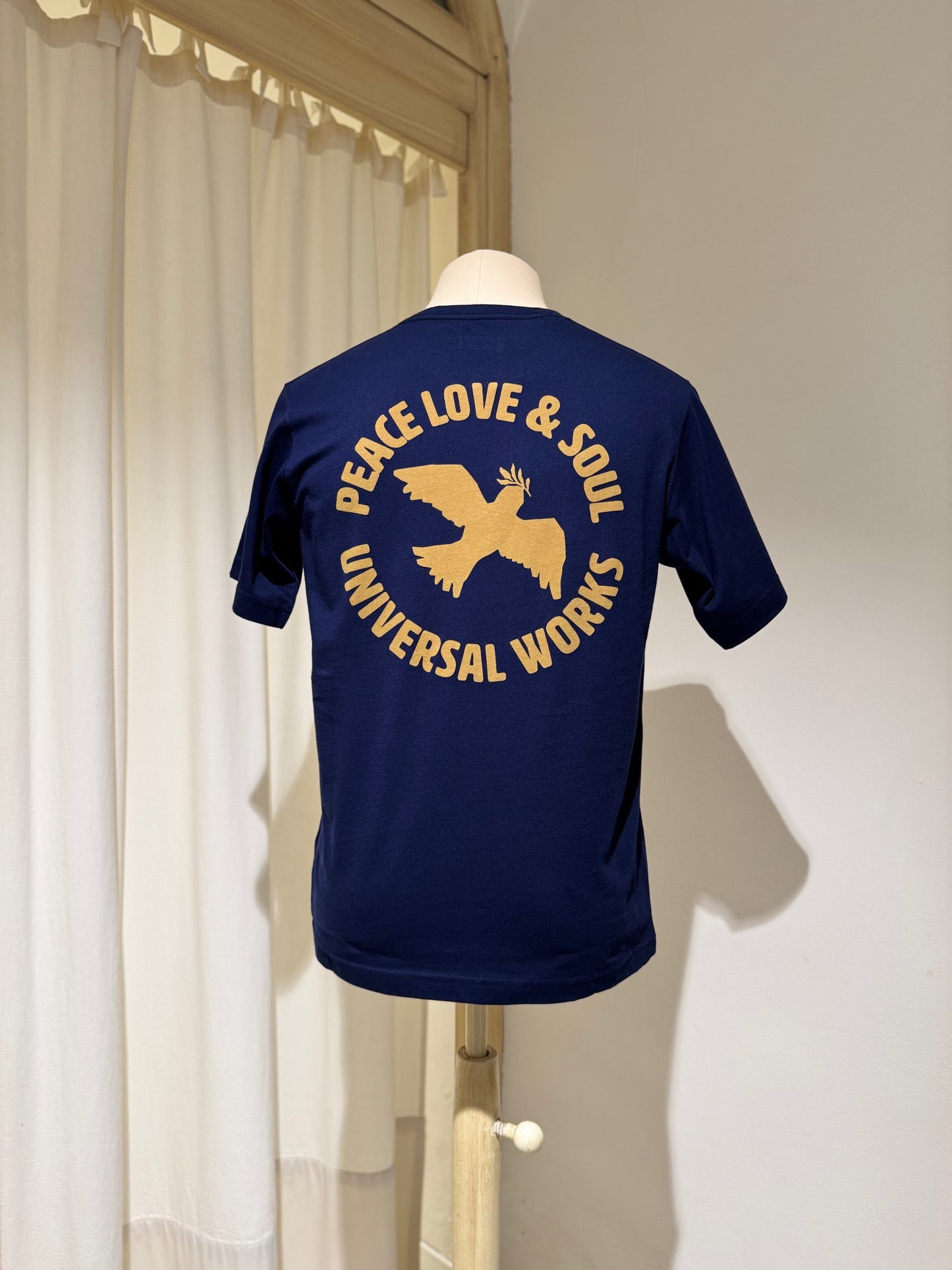 M 'Peace, Love & Soul' Print T-Shirt - UNIVERSAL WORKS - Navy